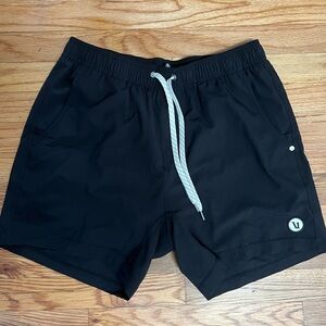 Vuori Kore Shorts - Black